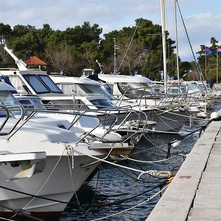 New * Makarska