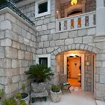 Columba ماكارسكا