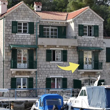 Columba - 4 Star Deluxe * Makarska